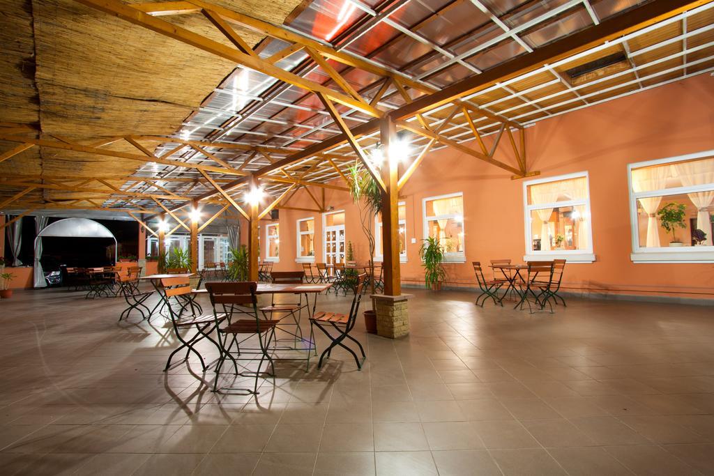Filo Hotel Gheorgheni  ภายนอก รูปภาพ